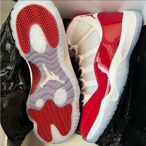 Jordan 11 cherry